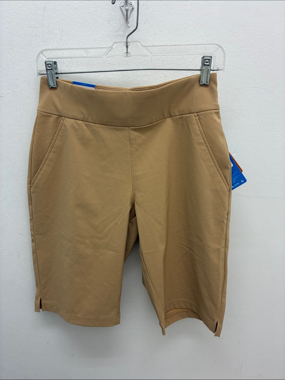 Columbia Women's Tan Performance Bermuda Shorts - Picture 1 of 6